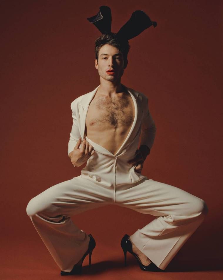 Playboy, Ezra Miller, Fantastic Beasts: The Crimes of Grindewald, playboy model alt paltarı,