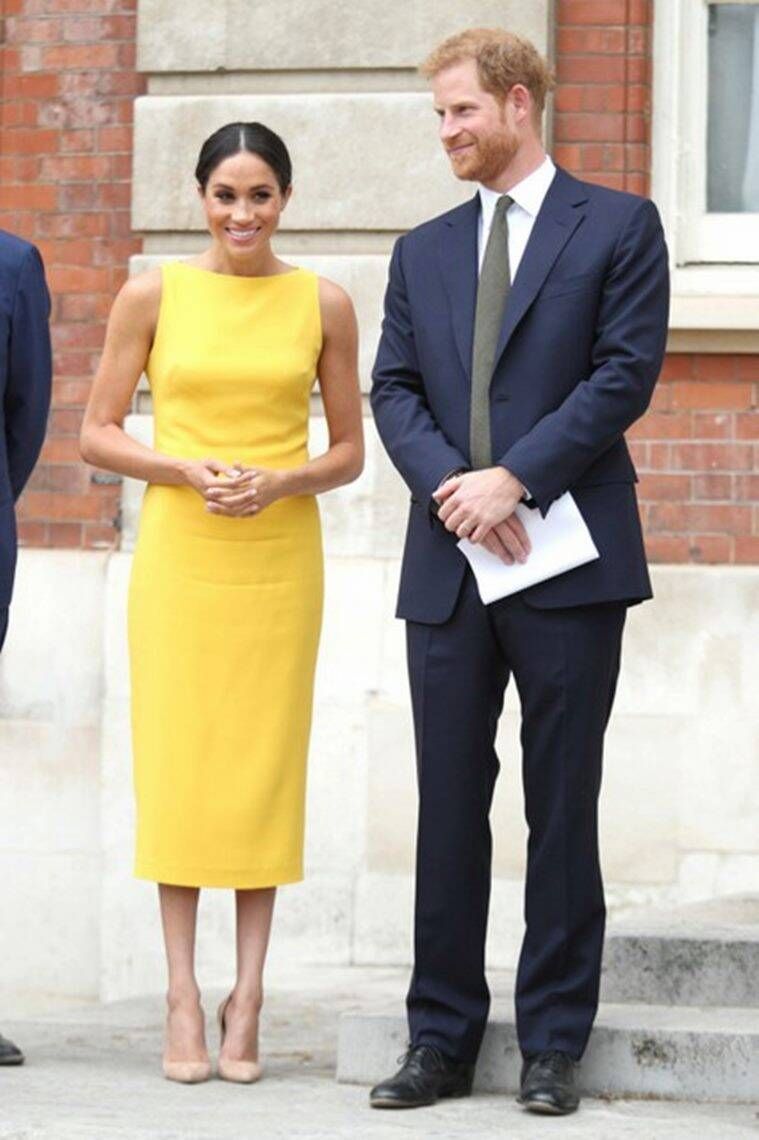 Meghan Markle, Meghan Markle parim riietatud ajakiri People 2018, Meghan Markle parim riietatud naine 2018, Meghan Markle viimased fotod, Meghan Markle mood, indian express, indian express news