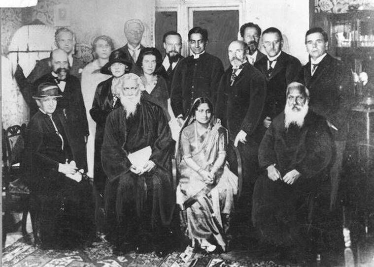 Rabindranath Tagore oma lääneretke ajal 1921. aastal. (Foto: oldindianphotos.in)