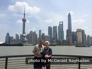 中国のハイライトで上海をツアー
