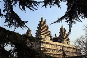 Templo Five Pagoda