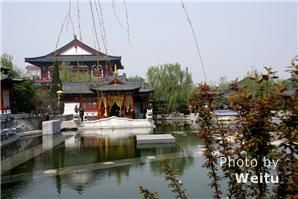 Huaqing Hot Springs